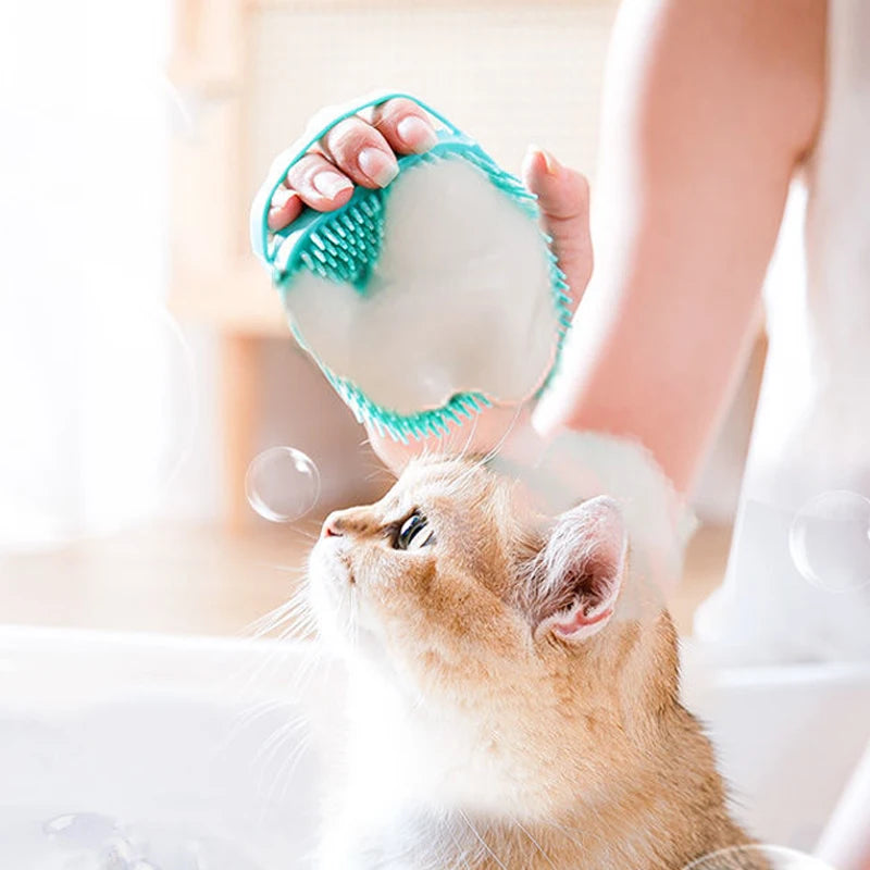 Brosse de bain en silicone avec distributeur de shampooing pour chien et chat